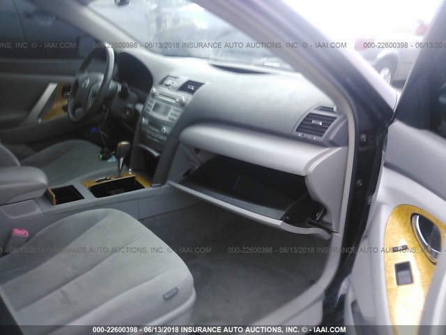 JTNBE46K473023537 - 2007 TOYOTA CAMRY NEW GENERAT CE/LE/XLE/SE BLACK photo 5