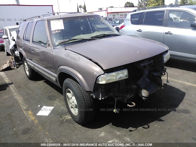 1GNDT13W5X2190639 - 1999 CHEVROLET BLAZER BROWN photo 1