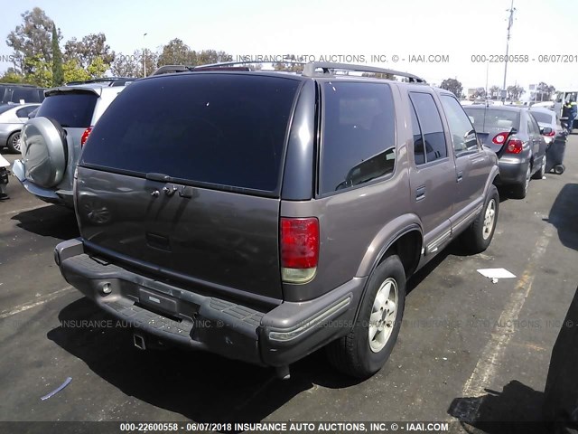 1GNDT13W5X2190639 - 1999 CHEVROLET BLAZER BROWN photo 4