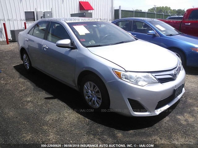 4T1BF1FK1DU664632 - 2013 TOYOTA CAMRY L/SE/LE/XLE SILVER photo 1