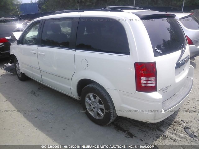 2A4RR5D14AR134024 - 2010 CHRYSLER TOWN & COUNTRY TOURING WHITE photo 3