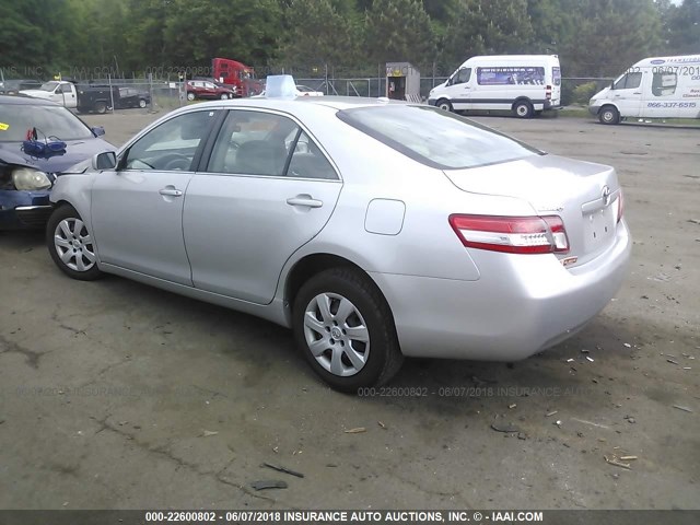 4T1BF3EK6AU580301 - 2010 TOYOTA CAMRY SE/LE/XLE 银色 照片 3