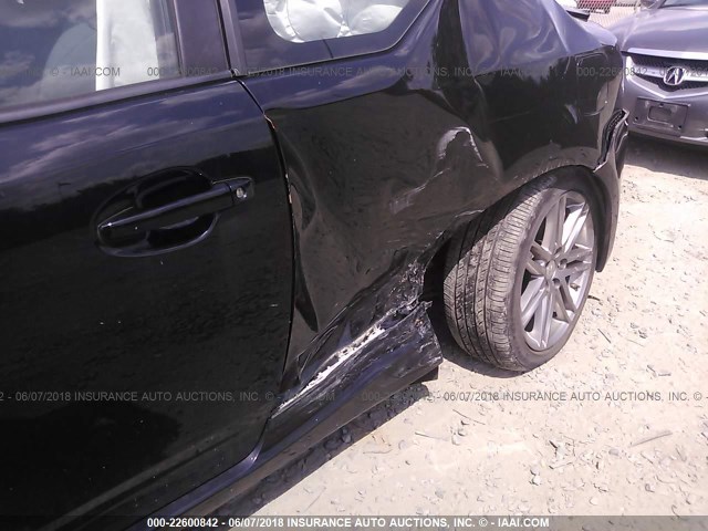 JTKJF5C78B3015865 - 2011 TOYOTA SCION TC 黑色 照片 6