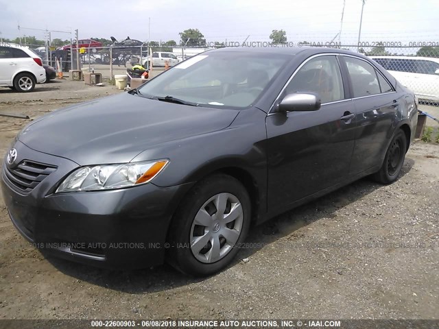 4T1BE46K97U538558 - 2007 TOYOTA CAMRY NEW GENERAT CE/LE/XLE/SE GRAY photo 2