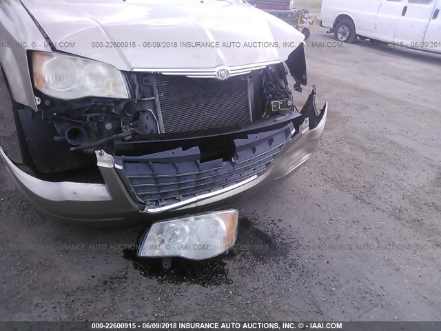 2A8HR54149R673958 - 2009 CHRYSLER TOWN & COUNTRY TOURING TAN photo 6