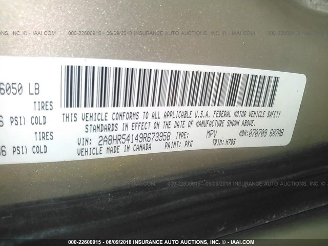 2A8HR54149R673958 - 2009 CHRYSLER TOWN & COUNTRY TOURING TAN photo 9