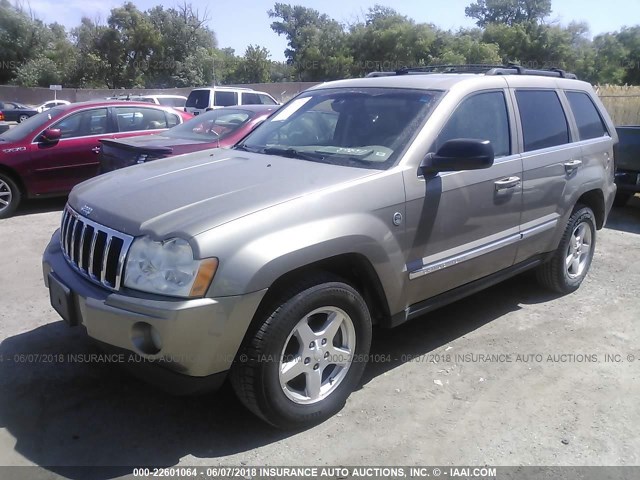 1J4HR58N55C676496 - 2005 JEEP GRAND CHEROKEE LIMITED GOLD photo 2