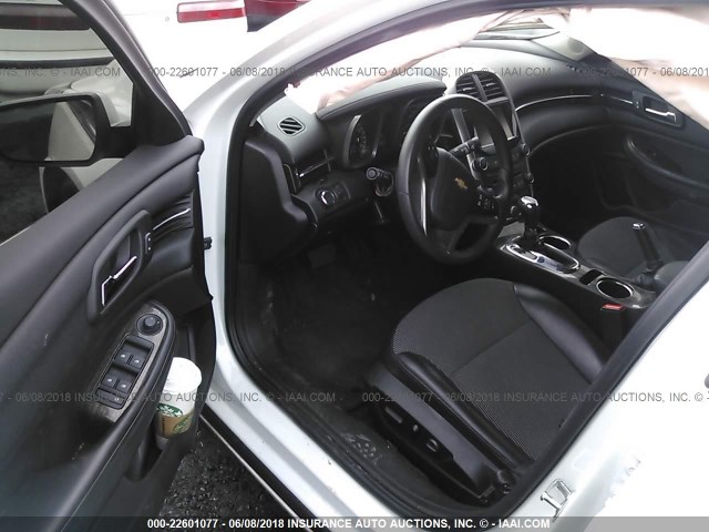 1G11C5SL6FU143870 - 2015 CHEVROLET MALIBU 1LT WHITE photo 5