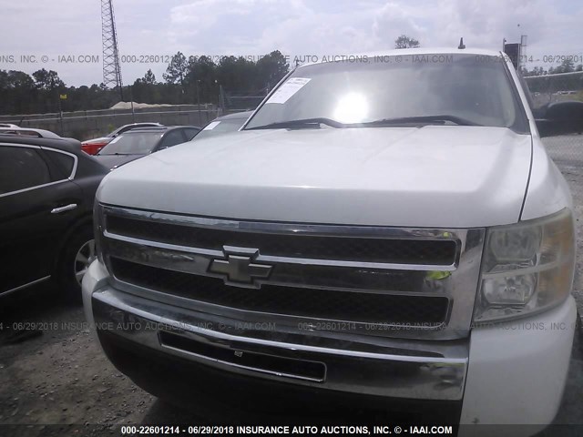 1GCSKREA3AZ110739 - 2010 CHEVROLET SILVERADO K1500 LS WHITE photo 6