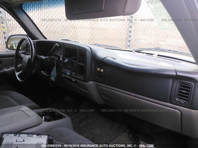 1GNEC16Z22J146042 - 2002 CHEVROLET SUBURBAN C1500 TAN photo 5