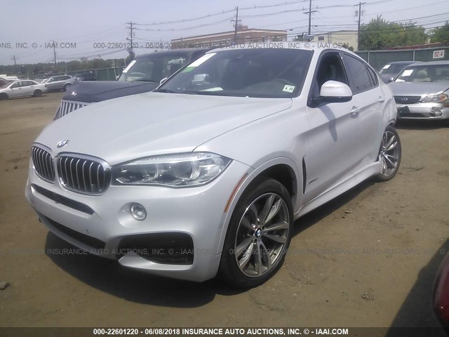 5UXKU6C53J0Z66589 - 2018 BMW X6 XDRIVE50I SILVER photo 2