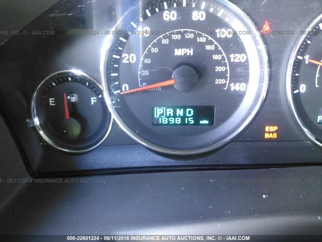 1J8HG48K66C337364 - 2006 JEEP COMMANDER ნაცრისფერი ფოტო 7