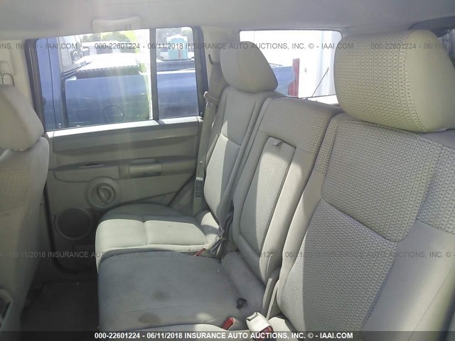 1J8HG48K66C337364 - 2006 JEEP COMMANDER ნაცრისფერი ფოტო 8