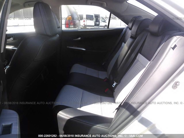 4T1BF1FK8CU609996 - 2012 TOYOTA CAMRY SE/LE/XLE 银色 照片 8