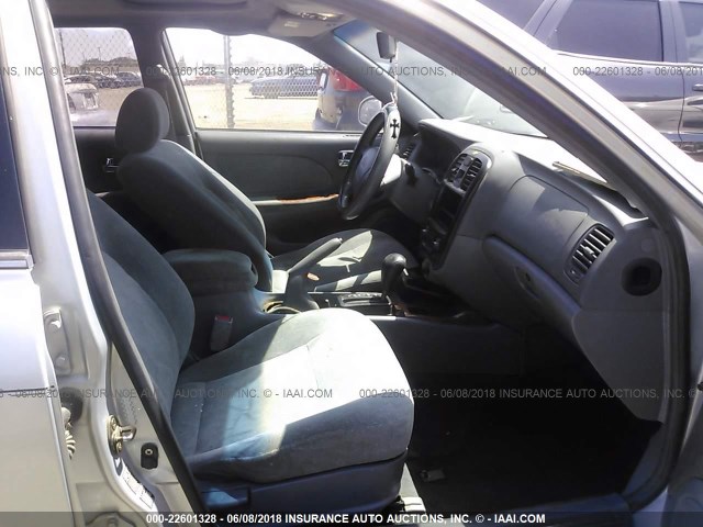 KNAGD126015071386 - 2001 KIA OPTIMA MAGENTIS/LX/SE GRAY photo 5