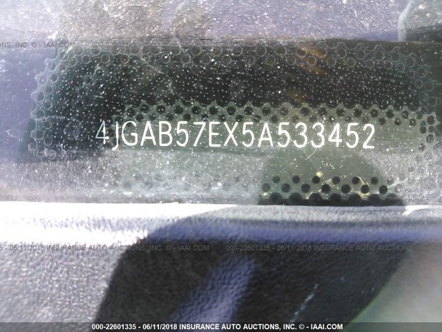 4JGAB57EX5A533452 - 2005 MERCEDES-BENZ ML 350 BLUE photo 9