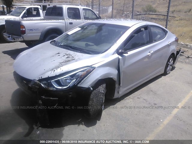 5NPDH4AE3GH748413 - 2016 HYUNDAI ELANTRA SE/SPORT/LIMITED SILVER photo 2