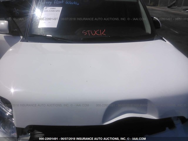 JTLZE4FE4FJ068893 - 2015 TOYOTA SCION XB თეთრი ფოტო 10