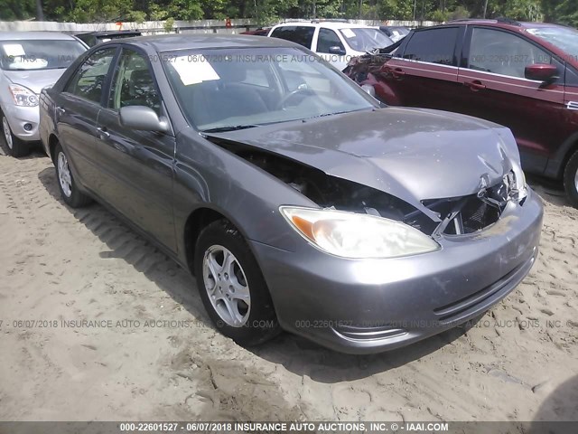 4T1BE32K03U684972 - 2003 TOYOTA CAMRY LE/XLE/SE ნაცრისფერი ფოტო 1