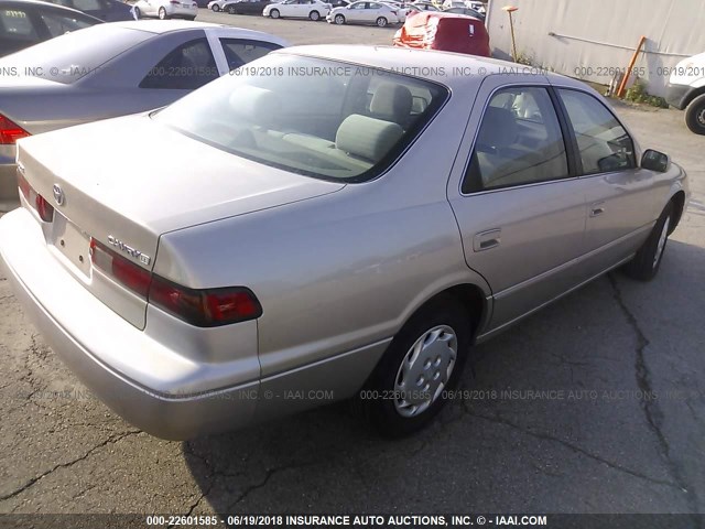 4T1BG22K7XU405317 - 1999 TOYOTA CAMRY CE/LE/XLE TAN photo 4