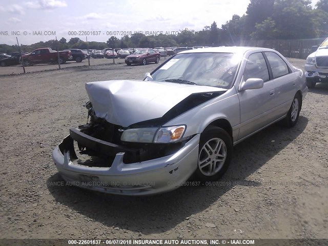 4T1BG22KX1U064843 - 2001 TOYOTA CAMRY CE/LE/XLE SILVER photo 2