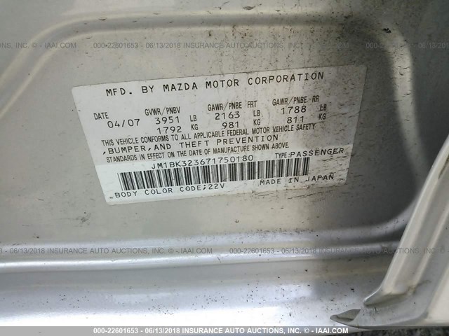 JM1BK323671750180 - 2007 MAZDA 3 S SILVER photo 9