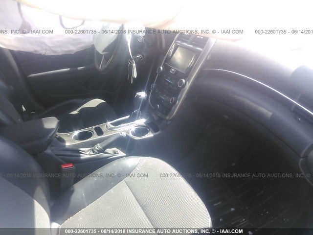 1G11C5SL7FU108013 - 2015 CHEVROLET MALIBU 1LT 白色 照片 5