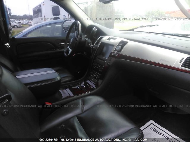 1GYFK63828R182617 - 2008 CADILLAC ESCALADE LUXURY თაფლისფერი ფოტო 5