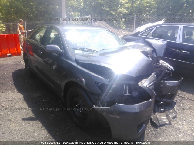 4T1BF3EK4AU016923 - 2010 TOYOTA CAMRY SE/LE/XLE GRAY photo 1