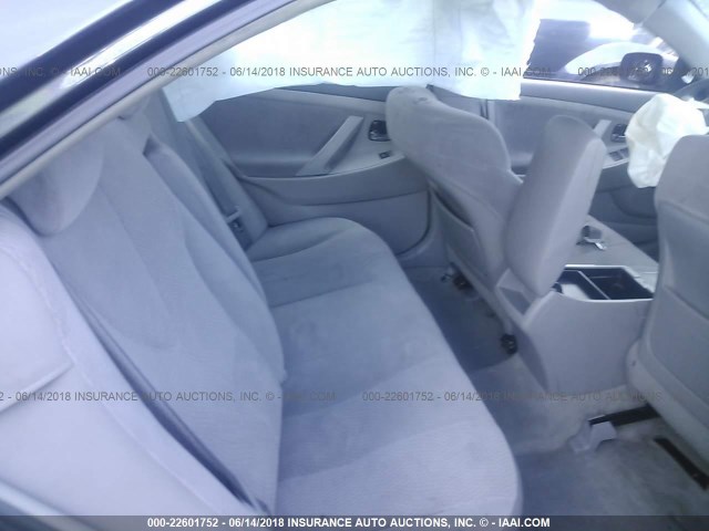 4T1BF3EK4AU016923 - 2010 TOYOTA CAMRY SE/LE/XLE GRAY photo 8