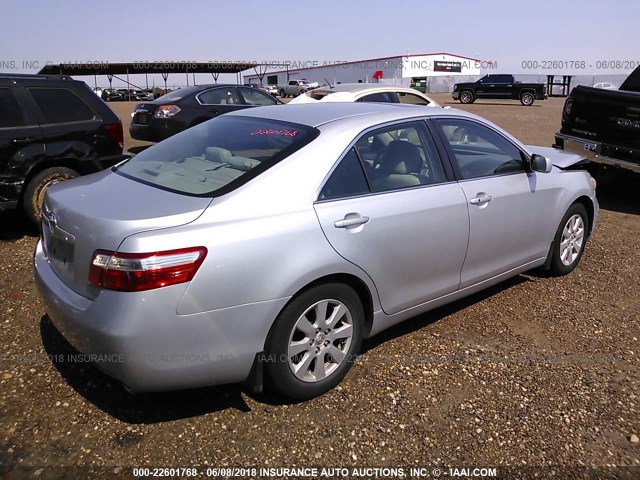 4T1BK46K67U519541 - 2007 TOYOTA CAMRY NEW GENERAT LE/XLE/SE SILVER photo 4