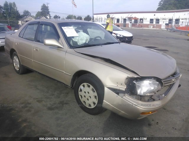 4T1BG12K0TU798811 - 1996 TOYOTA CAMRY DX/LE/XLE GOLD photo 1