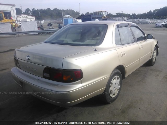 4T1BG12K0TU798811 - 1996 TOYOTA CAMRY DX/LE/XLE GOLD photo 4