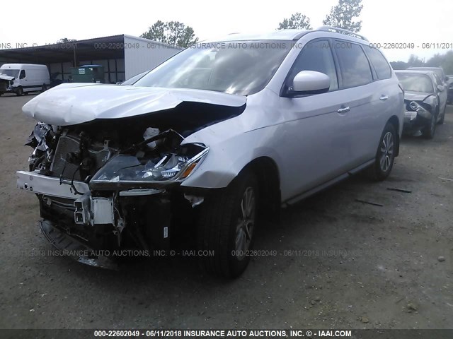 5N1AR2MN5GC658736 - 2016 NISSAN PATHFINDER S/SV/SL/PLATINUM SILVER photo 2