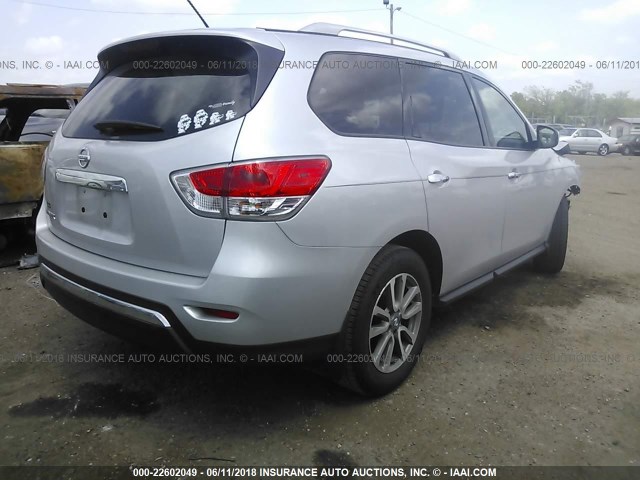 5N1AR2MN5GC658736 - 2016 NISSAN PATHFINDER S/SV/SL/PLATINUM SILVER photo 4