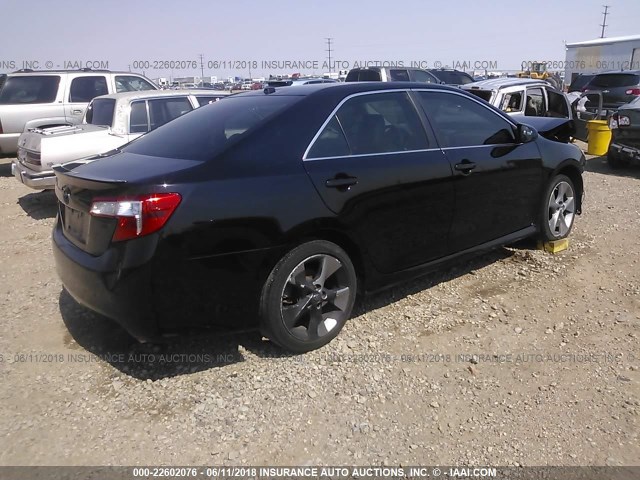 4T1BF1FK5CU169302 - 2012 TOYOTA CAMRY SE/LE/XLE BLACK photo 4