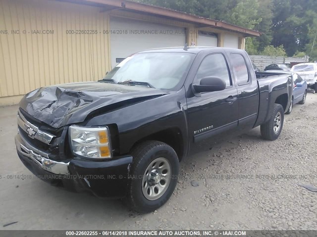 1GCRKREA9BZ413718 - 2011 CHEVROLET SILVERADO K1500 LS BLACK photo 2