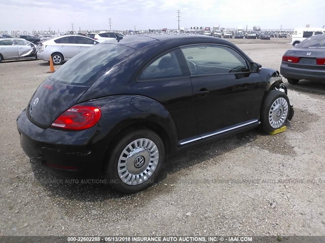 3VWJX7ATXDM657793 - 2013 VOLKSWAGEN BEETLE BLACK photo 4