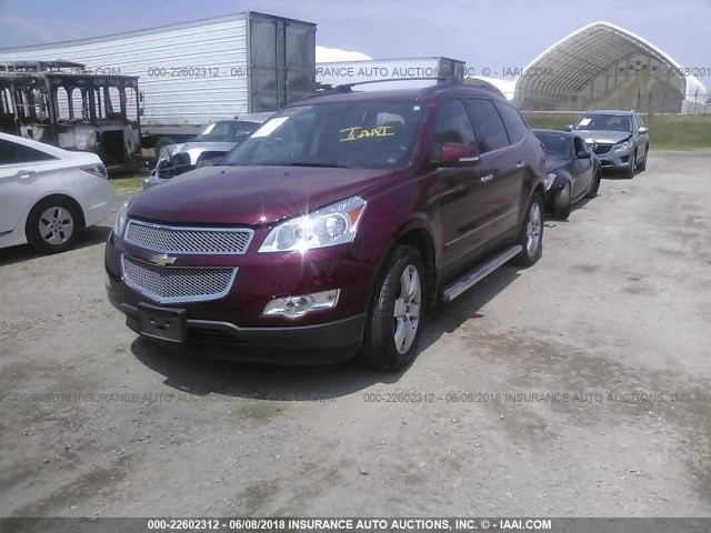 1GNKVLED1BJ353116 - 2011 CHEVROLET TRAVERSE LTZ RED photo 2