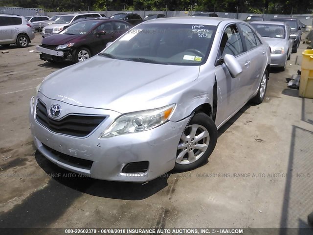 4T1BF3EK5BU667320 - 2011 TOYOTA CAMRY SE/LE/XLE 灰色 照片 6