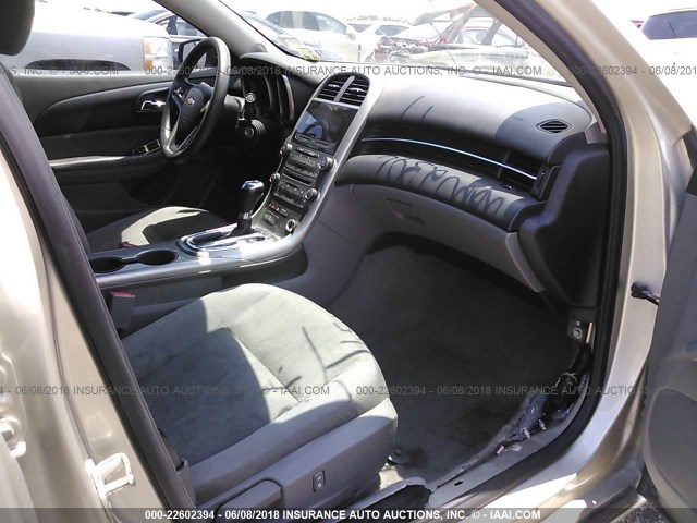 1G11B5SA9DF346898 - 2013 CHEVROLET MALIBU LS CREAM photo 5