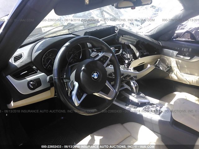 WBALM7C57BE383245 - 2011 BMW Z4 SDRIVE35I შავი ფოტო 5