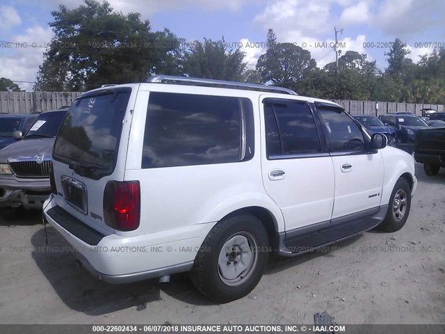 5LMEU27A5YLJ40844 - 2000 LINCOLN NAVIGATOR 白色 照片 4