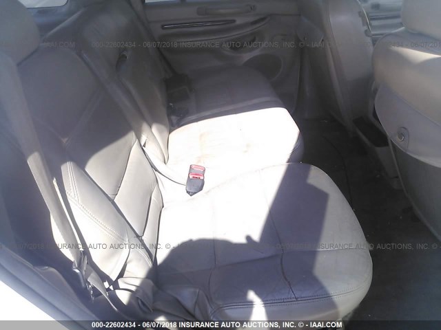 5LMEU27A5YLJ40844 - 2000 LINCOLN NAVIGATOR 白色 照片 8