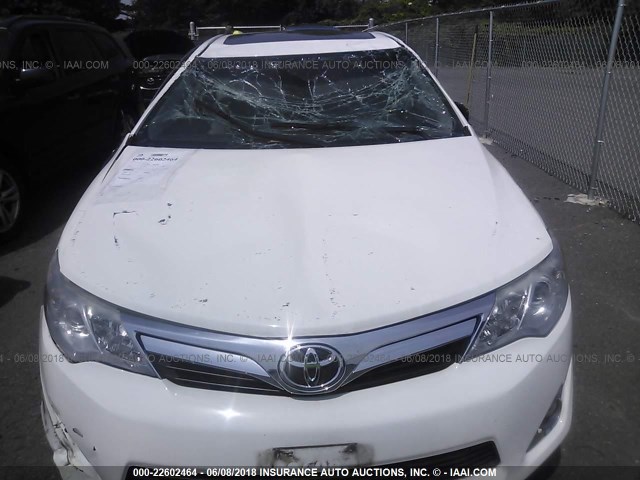 4T4BF1FK5CR235126 - 2012 TOYOTA CAMRY SE/LE/XLE 白色 照片 6