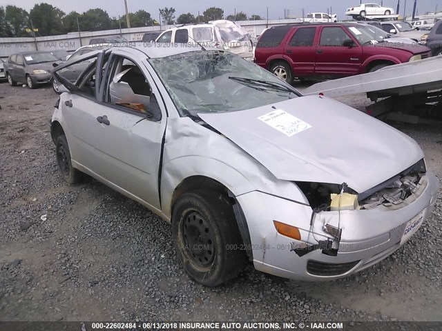 1FAFP34N97W332657 - 2007 FORD FOCUS ZX4/S/SE/SES SILVER photo 1