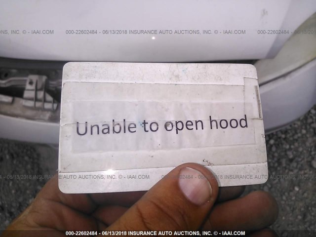 1FAFP34N97W332657 - 2007 FORD FOCUS ZX4/S/SE/SES 银色 照片 10