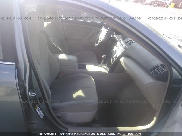 4T1BE46K89U916579 - 2009 TOYOTA CAMRY SE/LE/XLE 浅蓝色 照片 5