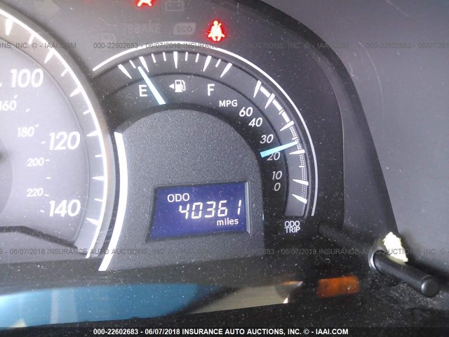 4T1BF1FK2EU329123 - 2014 TOYOTA CAMRY L/SE/LE/XLE 银色 照片 7