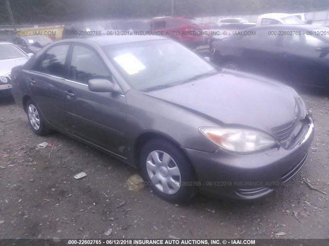 JTDBE32K520014165 - 2002 TOYOTA CAMRY LE/XLE/SE Boz foto 1
